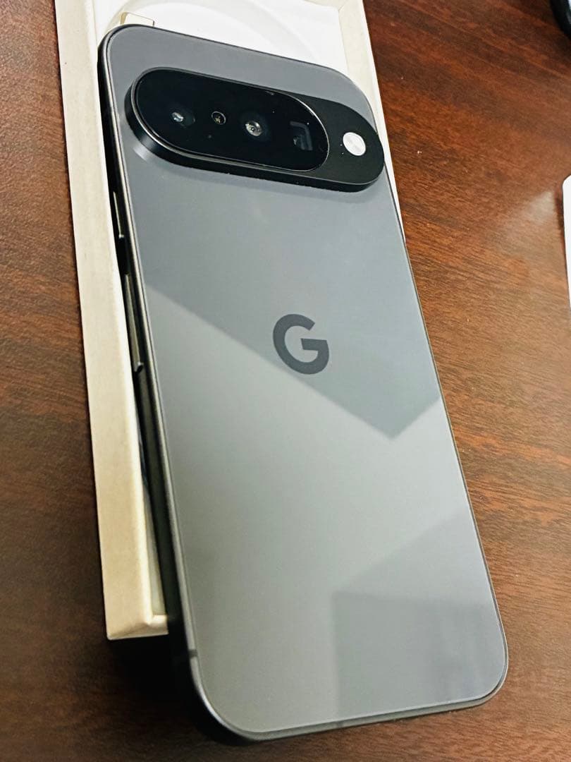 【超美品】Google Pixel10 256GB Obsidian 本体