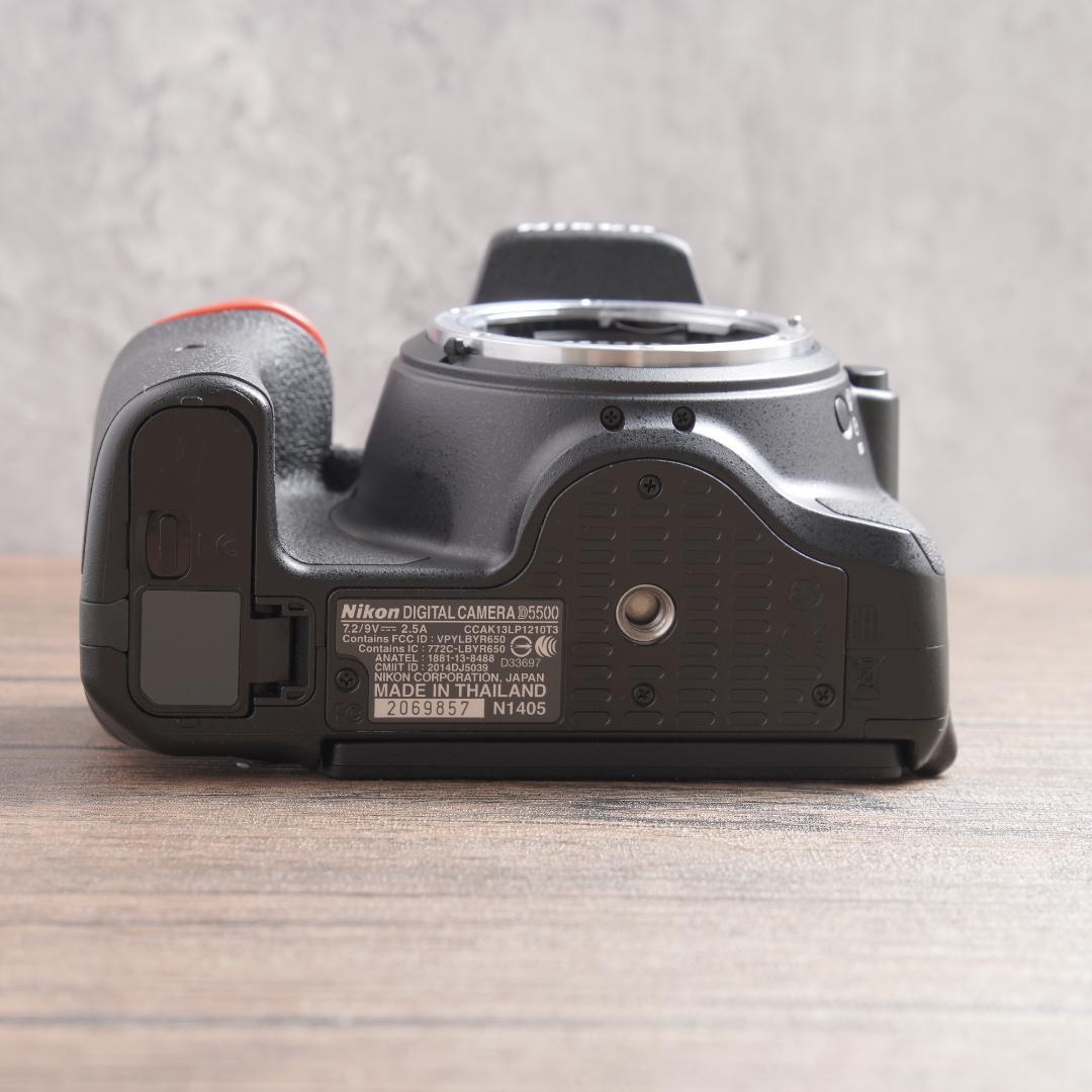 ✨ショット数5133回で美品✨自撮り✨Nikon D5500　965-1