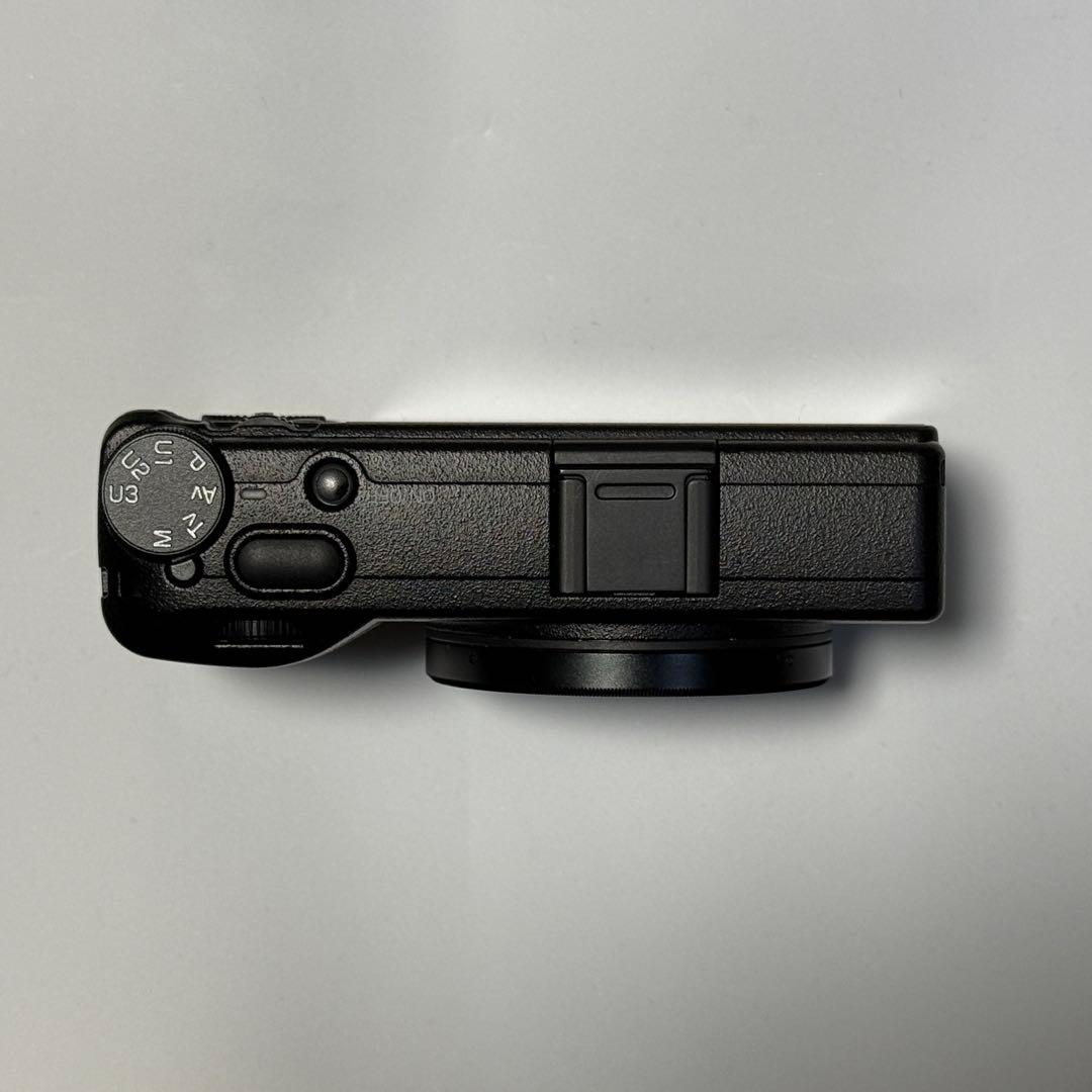 お*つ様 RICOH GRⅢx　予備バッテリー・充電器付き　ショット数2700未