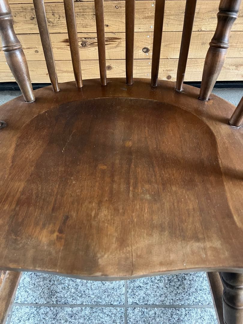 木製ロッキングチェア アンティーク 装飾付き