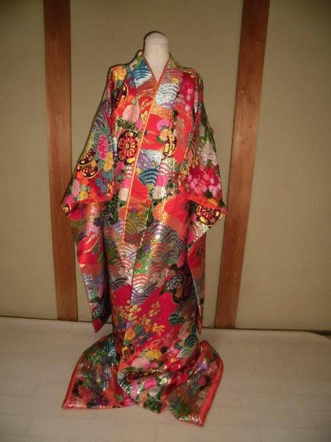 52 花嫁着物 婚礼衣装 打掛 華やか織物