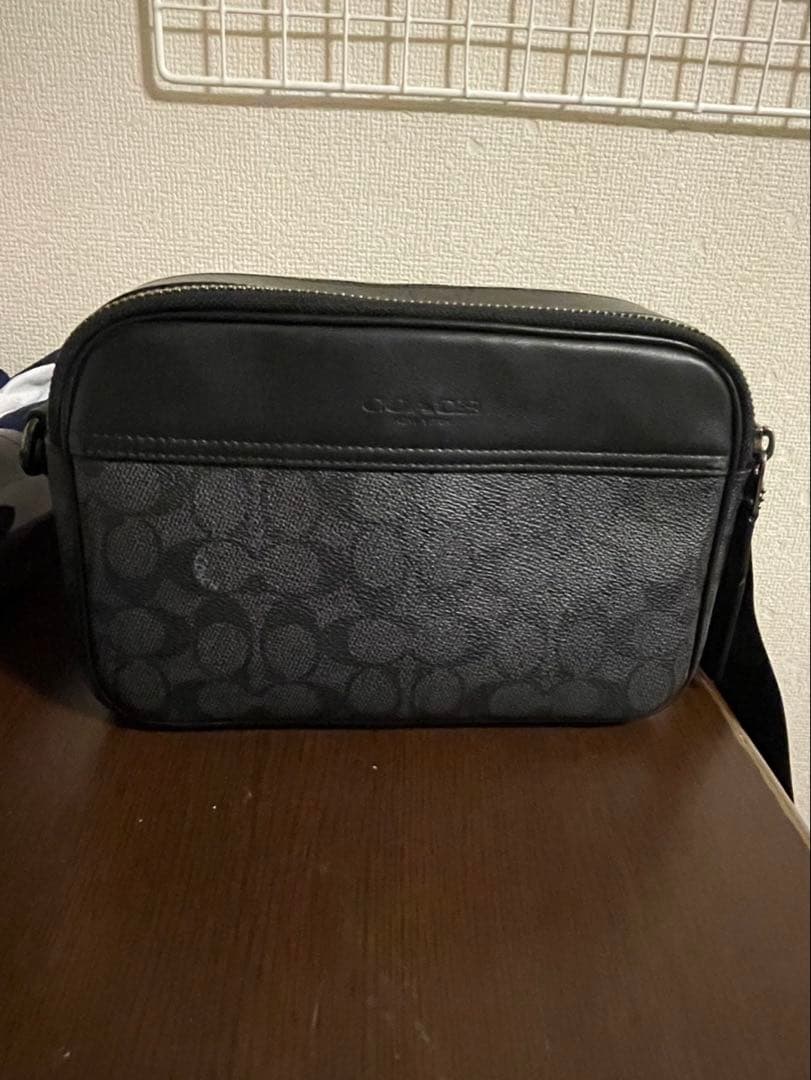 Coach ブラックショルダーバッグ