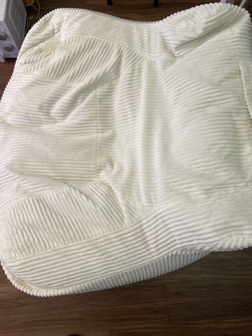 LOOSY 1人掛けビーズソファ　ホワイト コーデュロイ ビーズクッション