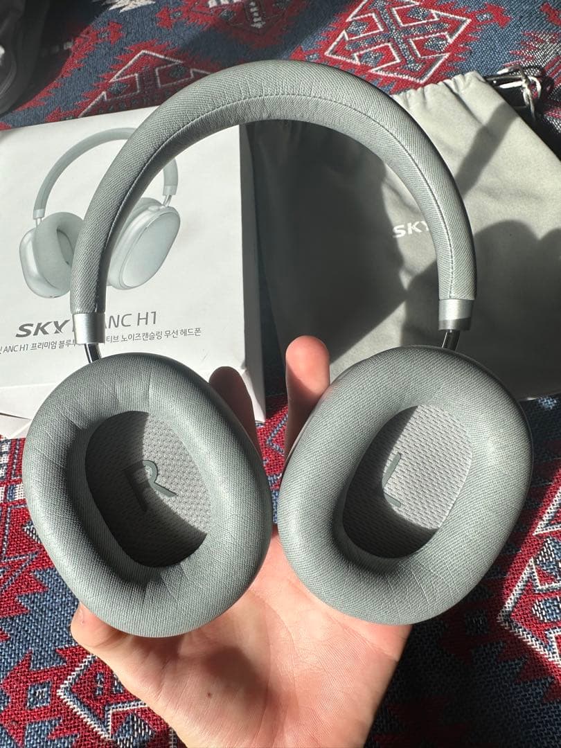 sky ワイヤレスヘッドホン