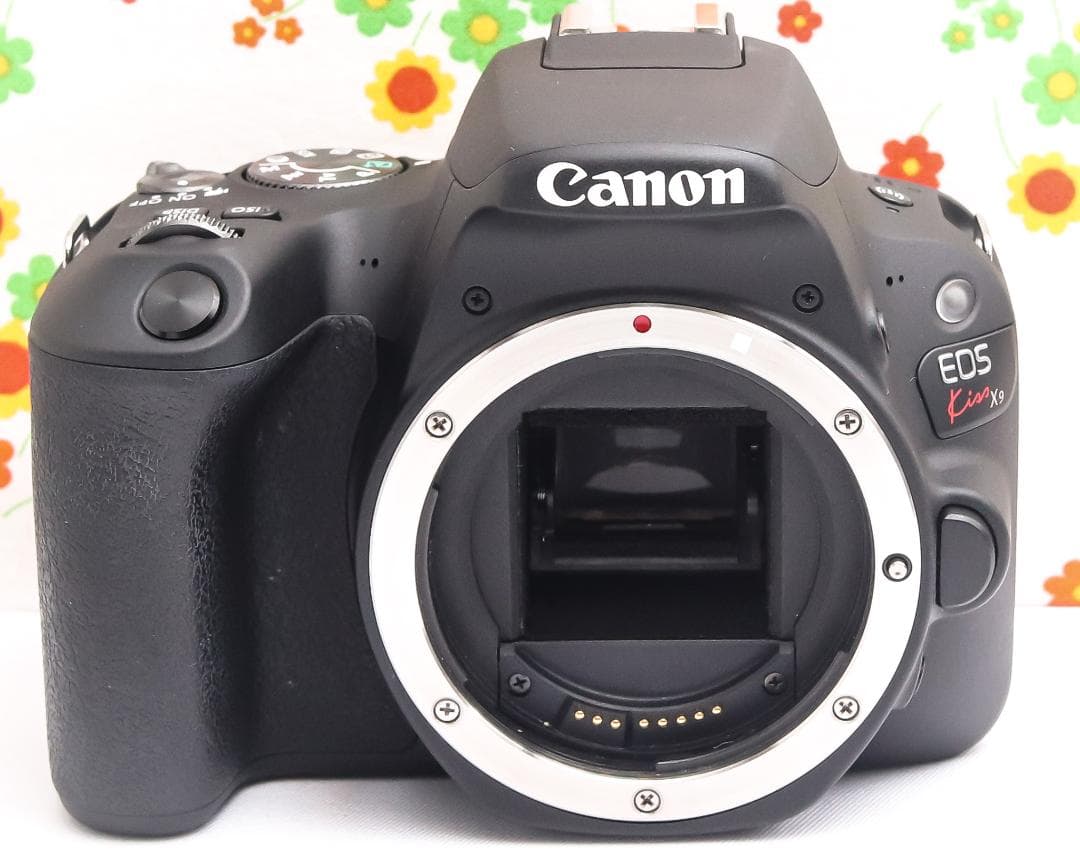 美品 Canon EOS kiss X9☆スマホ転送！☆高性能一眼レフ