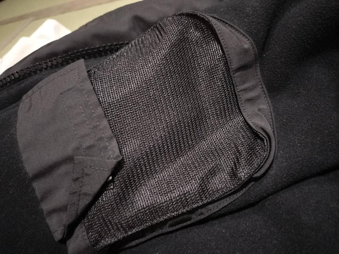 ★90-00　年代　レア　CP COMPANY イタリア製　古着コート　黒　50