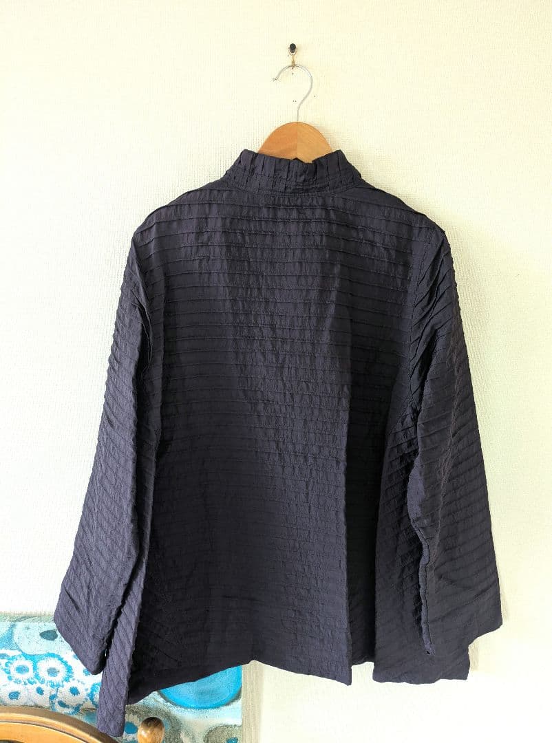 タグ付き。YACCOMARICARD ピンタックシャツ