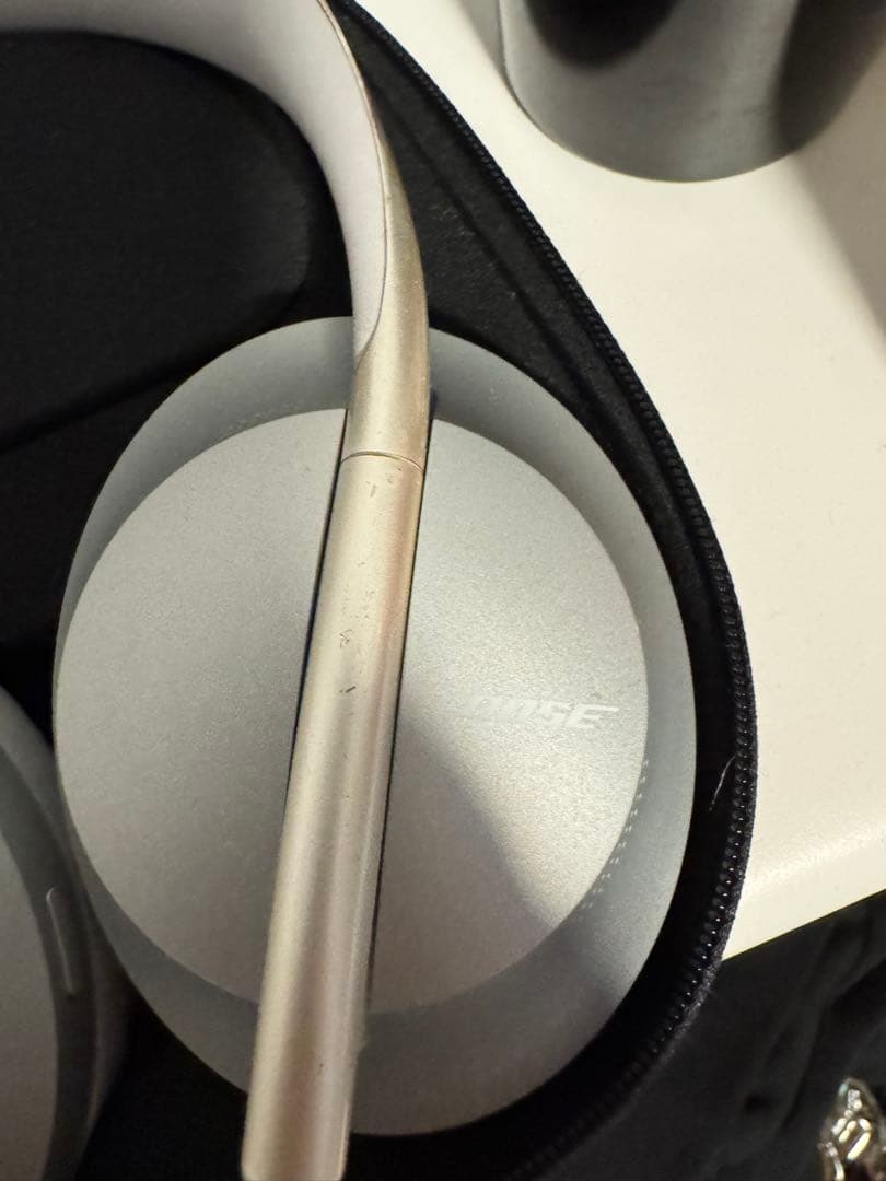 Bose ワイヤレスヘッドセット シルバー ケース付き