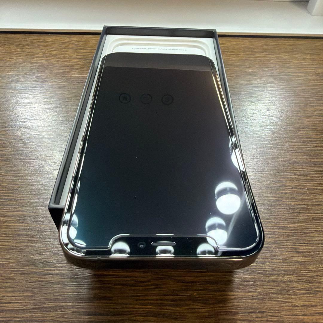 桜*様 超美品　iPhone12Pro 128㎇