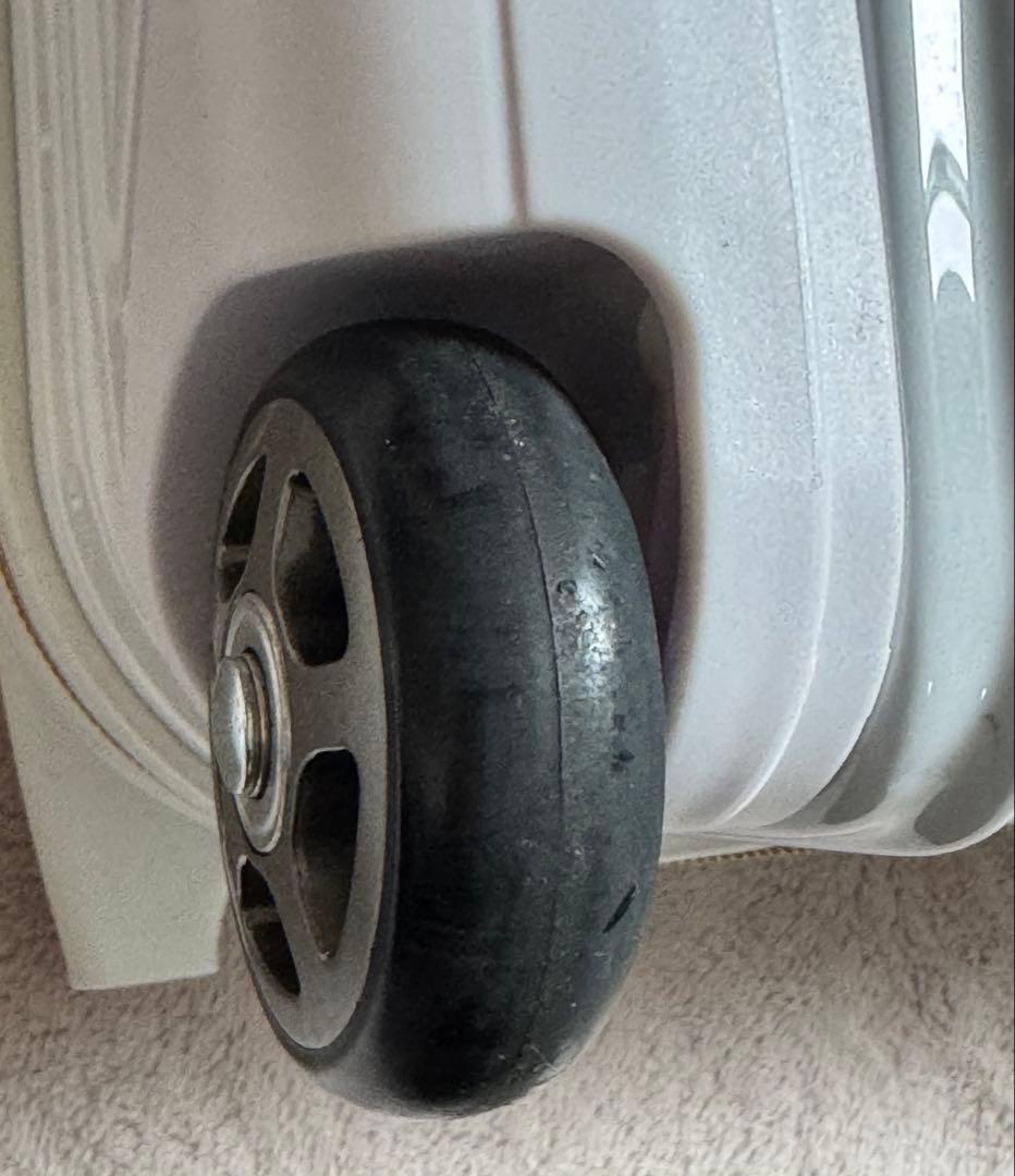 muta ムータ スーツケース キャリーケース ホワイト 32L 機内持込サイズ