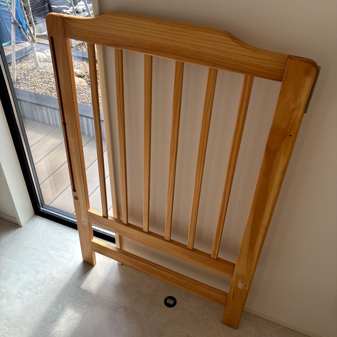 【送料無料！！！早いもの勝ち!!】カトージ ベビーベッド ハイシートベビーベッド