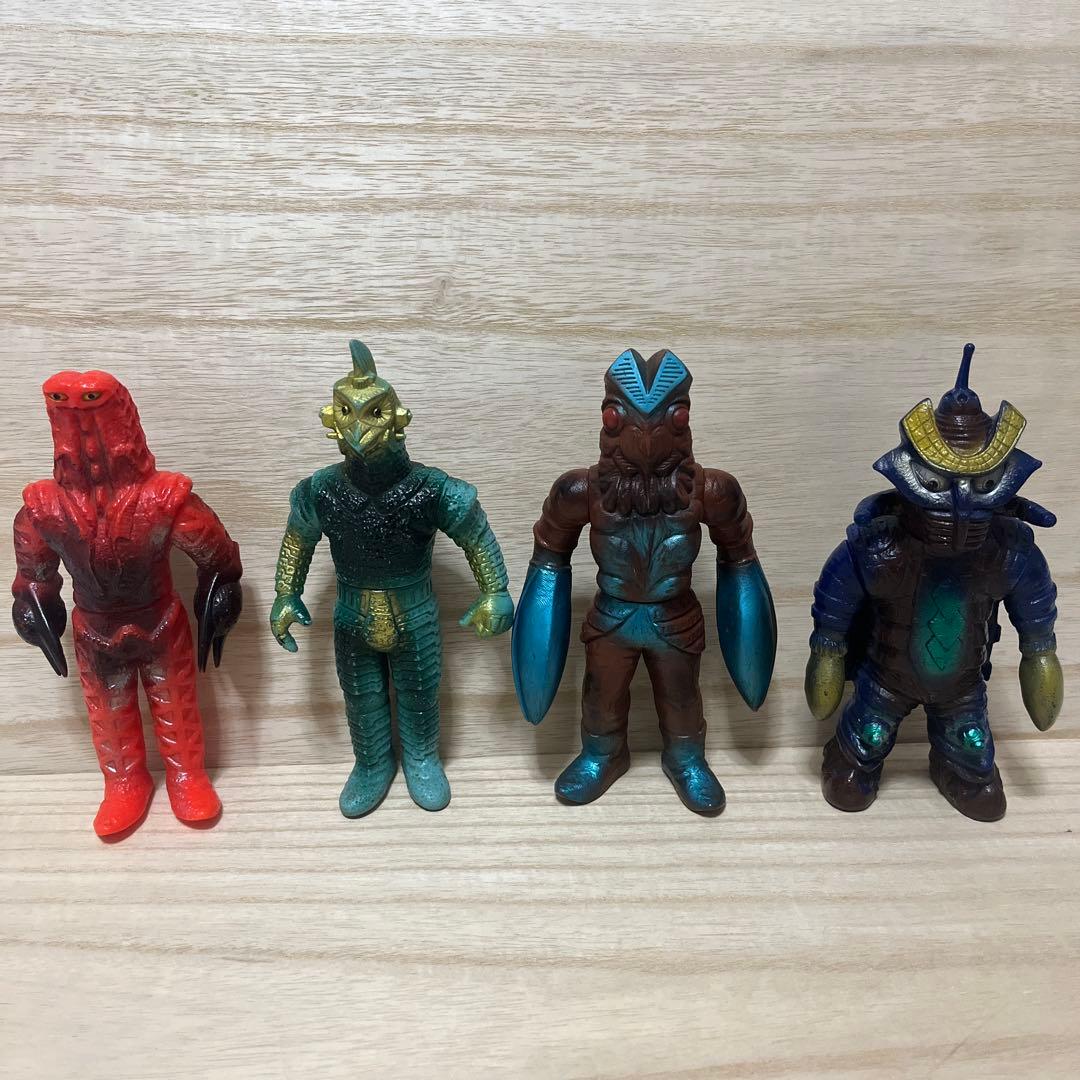 様用ポピー怪獣足製11体ソフビ