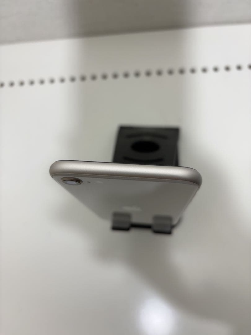 早い者勝ち　[SIMフリー]Apple iPhone se3 64GB