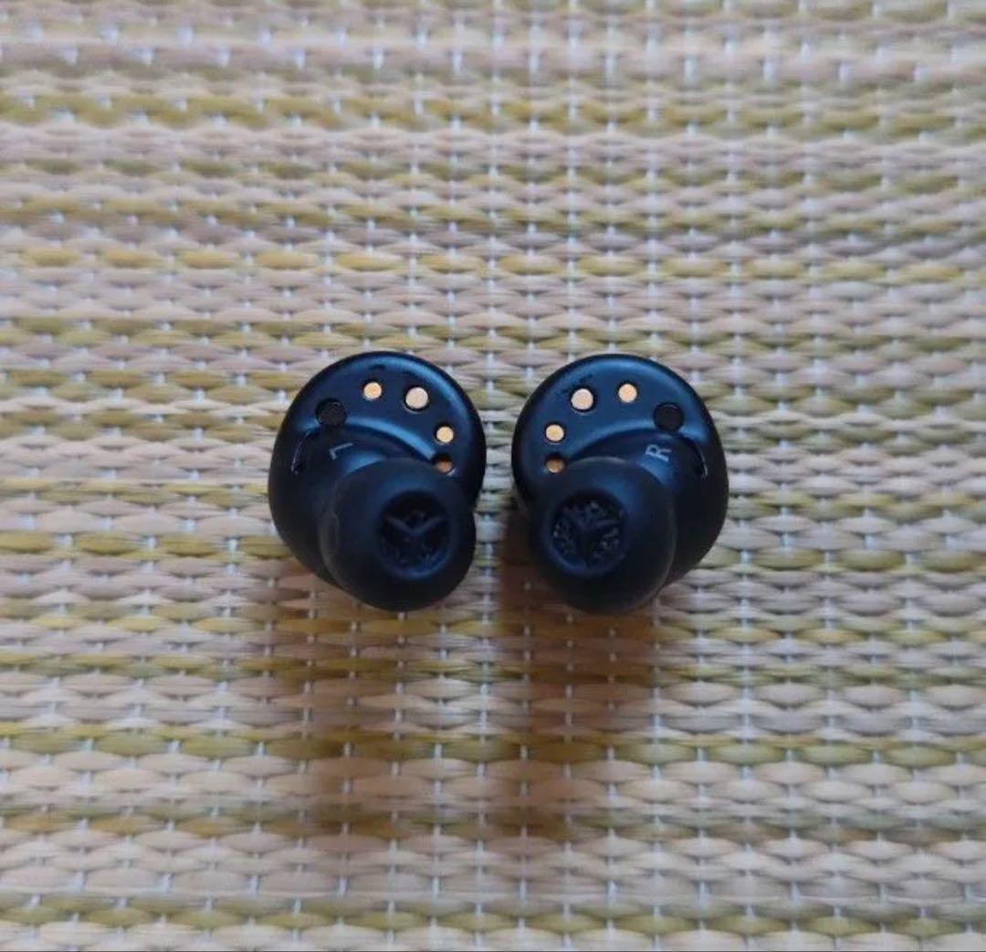 Technics EAH-AZ100 ブラック　シリコンケース付き