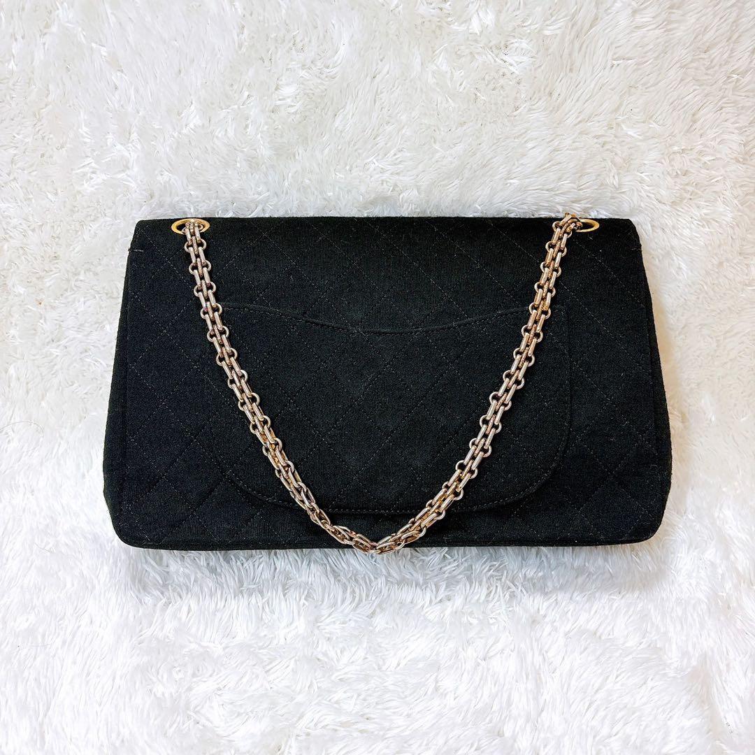 CHANEL✨【美品】レザー　マトラッセ　コットン　ショルダーバッグ　ラムスキン