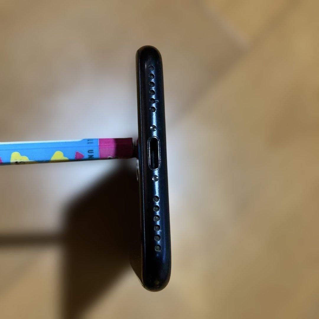 iPhone SE 2 ブラック 64GB バッテリー76%