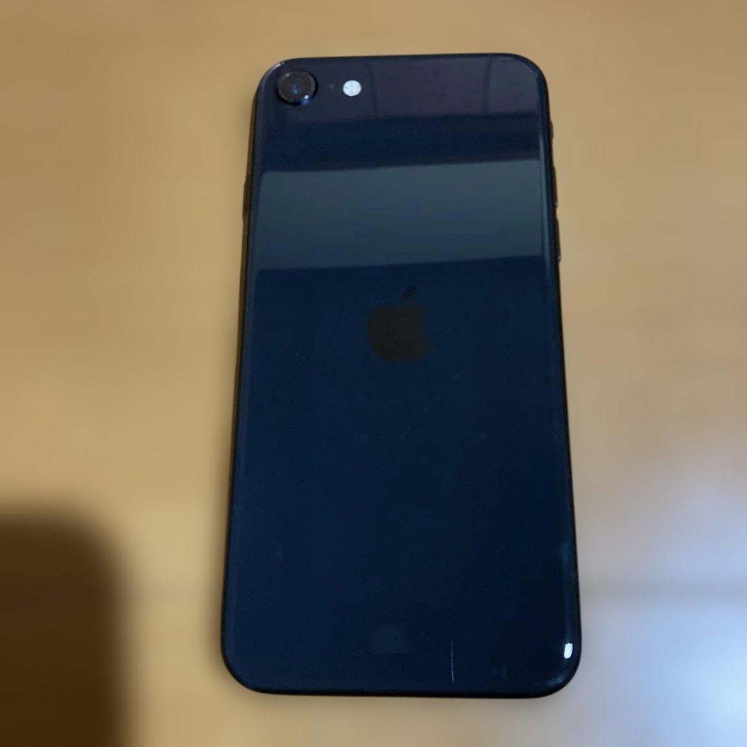 iPhone SE 2 ブラック 64GB バッテリー76%