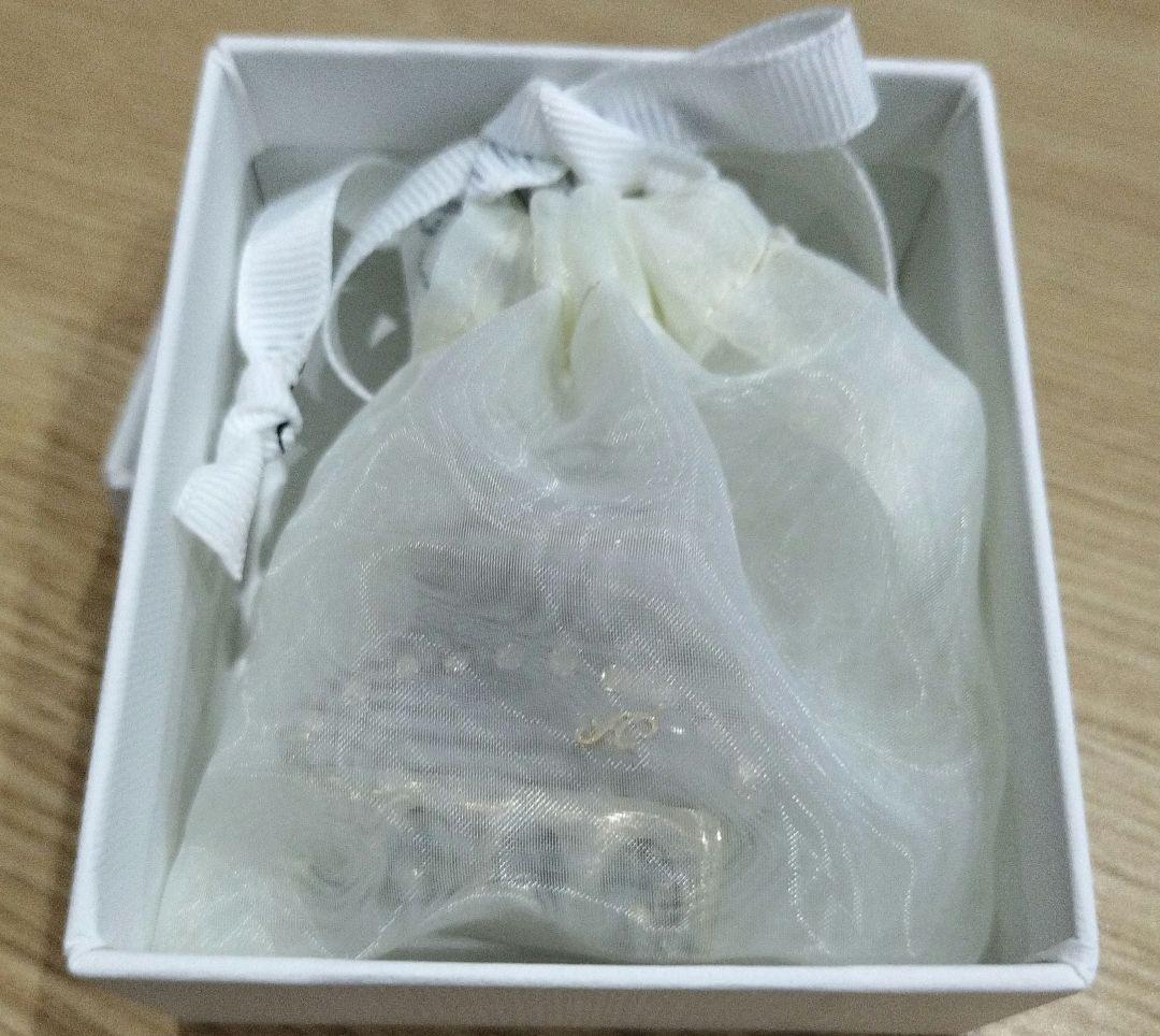 acca ベージュ ヘアクリップ