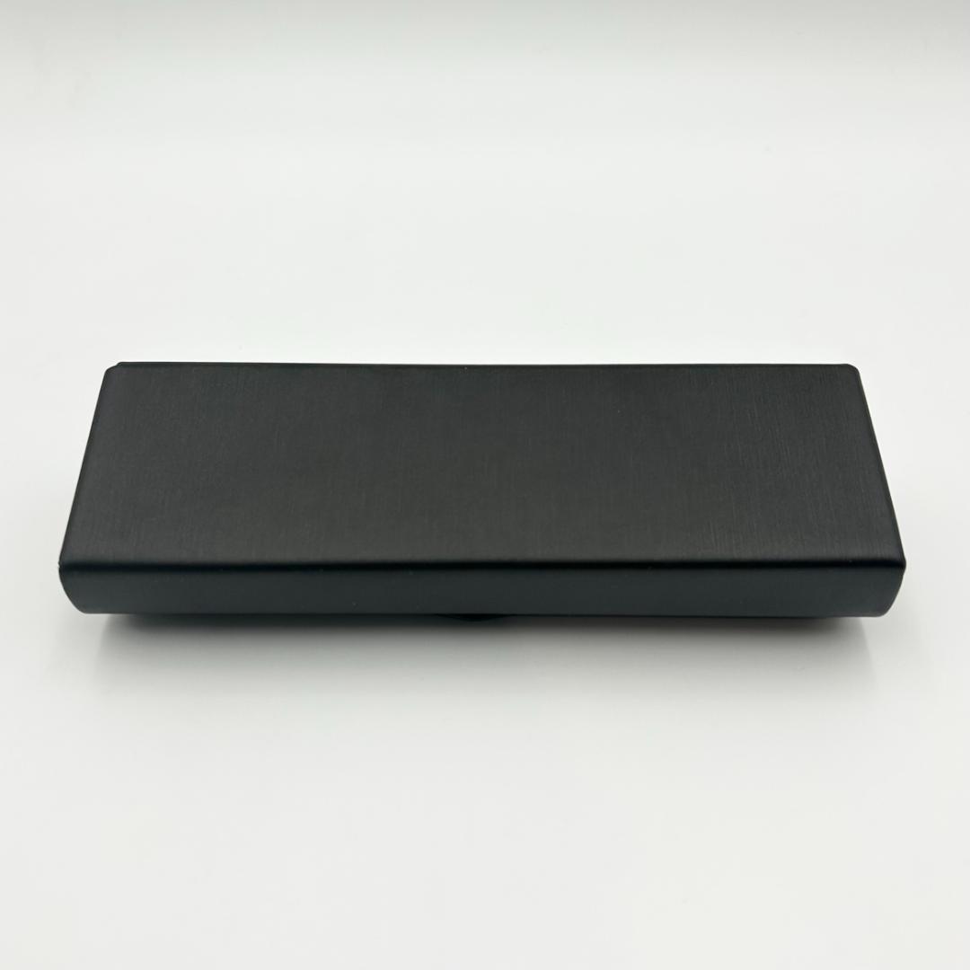 Cartier　カルティエ　メガネケース　サングラスケース　眼鏡入れ　黒　外箱