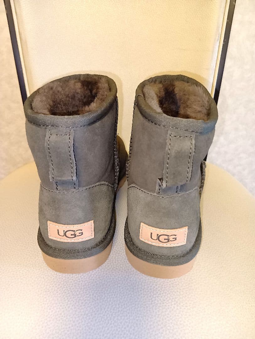 UGG CLASSIC MINI II　1016222