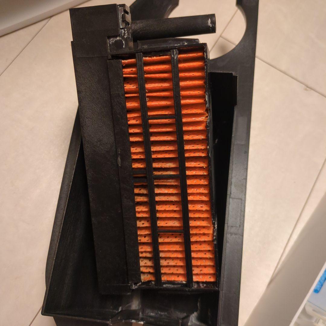 SHARP セラミックファンヒーター HX-TK12-W