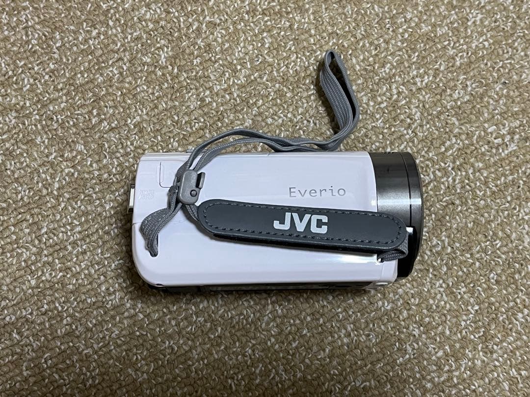 「美品」JVC Everio GZ-E565-w ホワイト ビデオカメラ