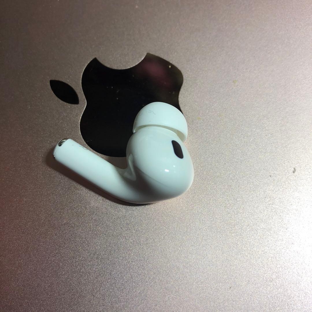 Apple AirPods Pro 第2世代　typeC 右耳　右　右側