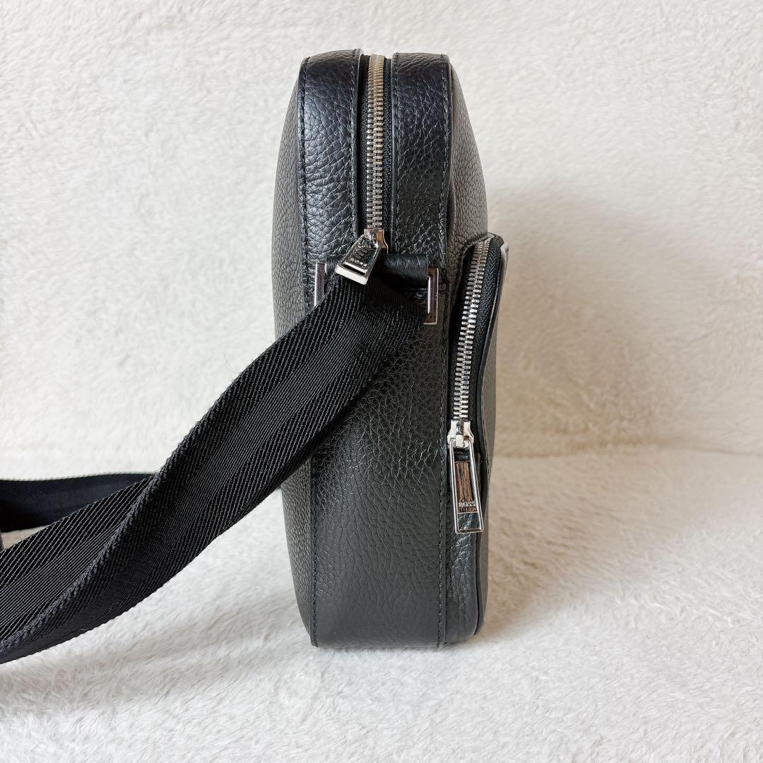 HUGO BOSS レポーターバッグ ショルダーバッグ レザー エンボスロゴ