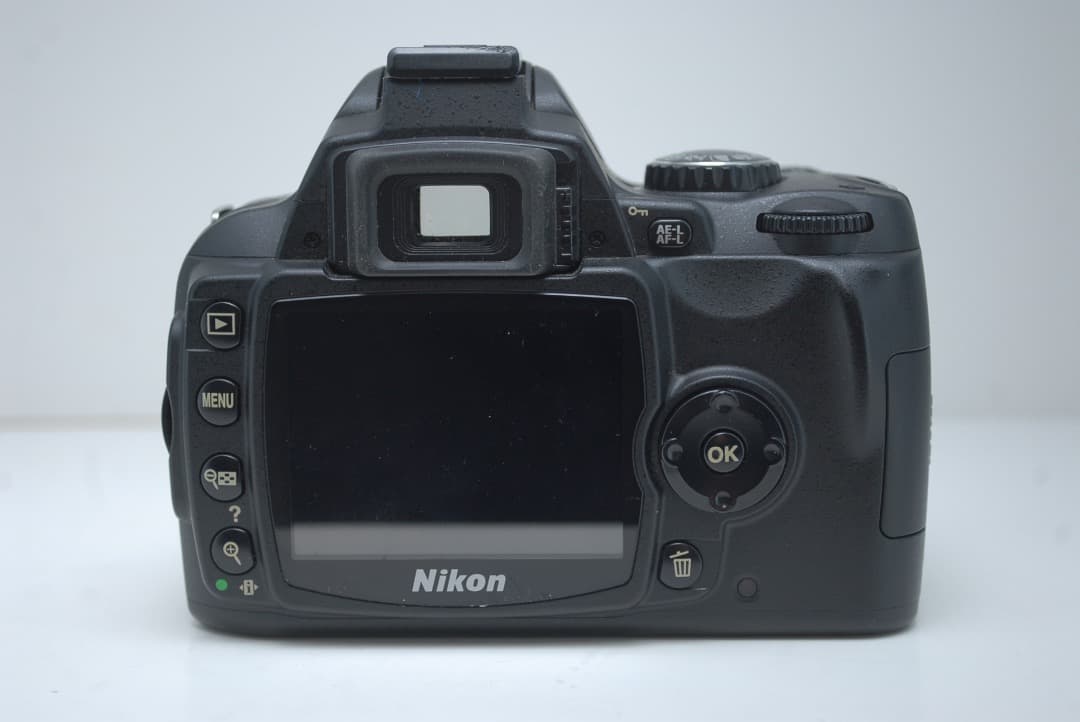 ⭐️コンパクトで高画質⭐️届いてすぐ使えます！Nikon D40X