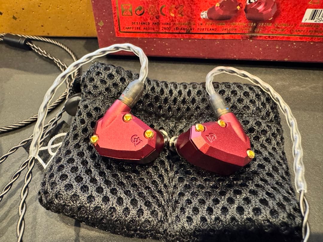 イヤホン Campfire Audio io