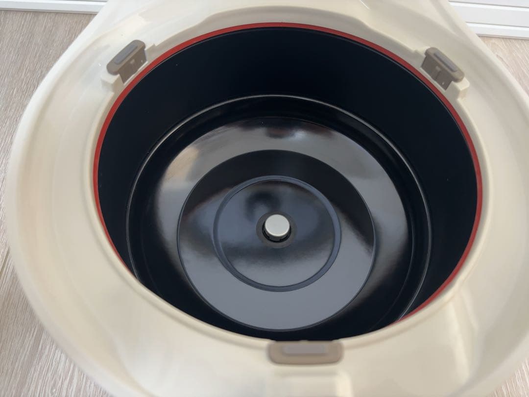 美品　三菱 IH炊飯ジャー炊飯器 本炭釜 紬5.5合 NJ-BW10F