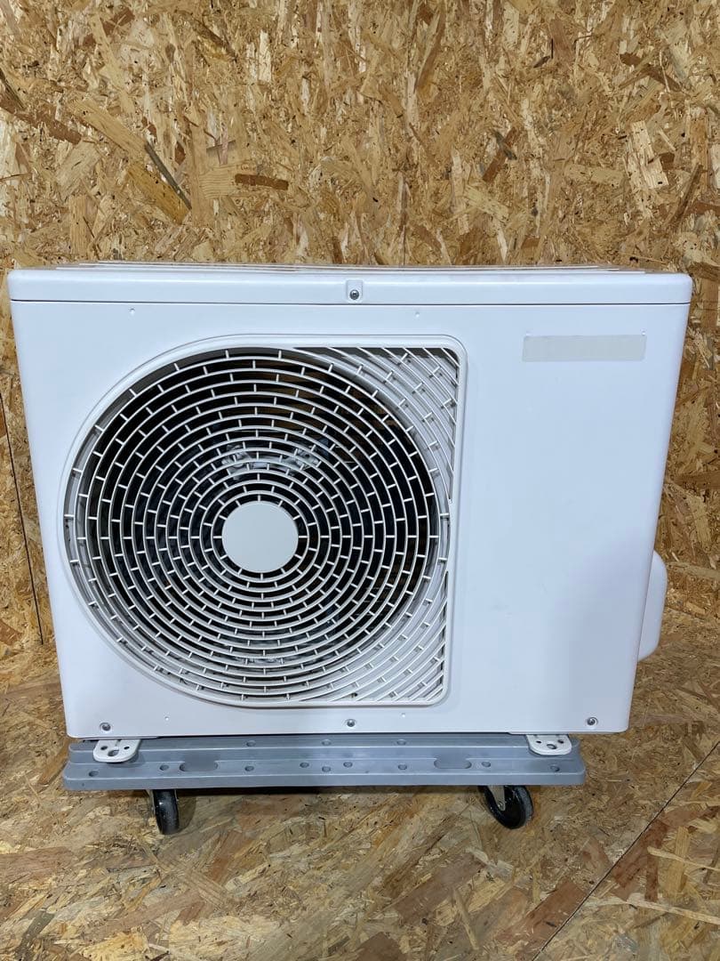 テ*ジ様 東芝 エアコン 6畳 RAS-H221M 2021年製　495018