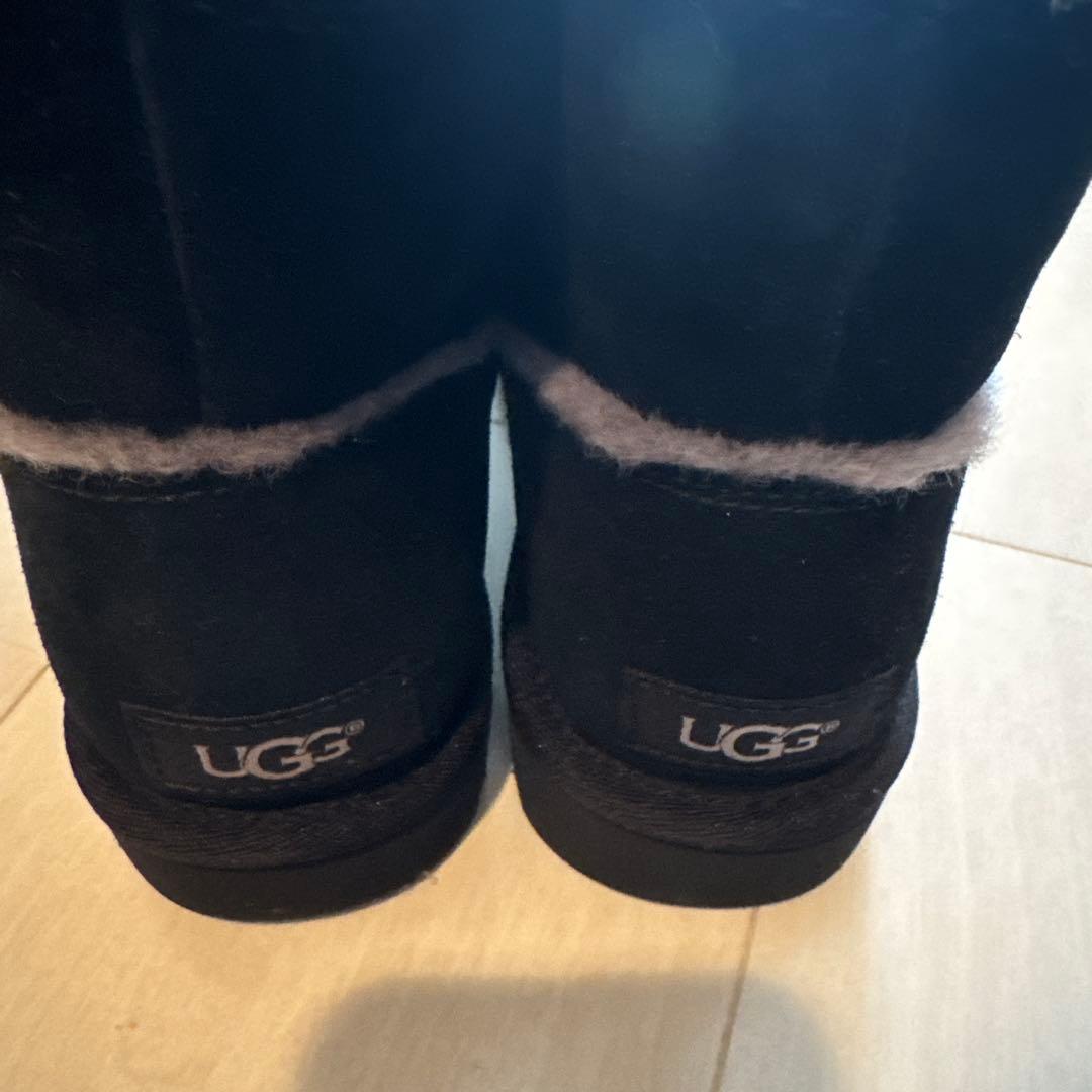 UGG クラシック ミニ スピル シーム ブーツ 1100211