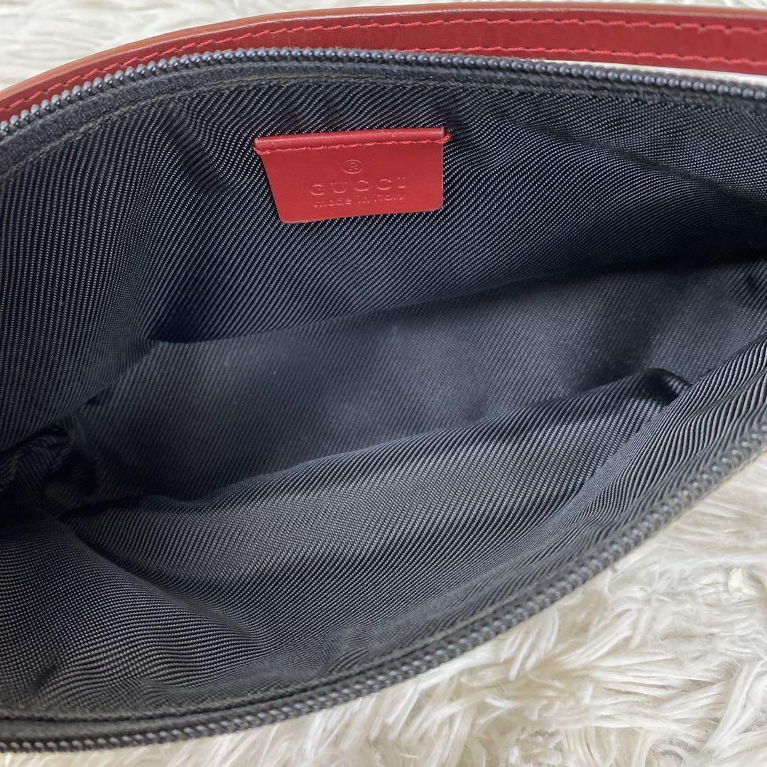 良品 GUCCI アクセサリーポーチ キャンバス GG柄 ロゴプレート　茶×赤