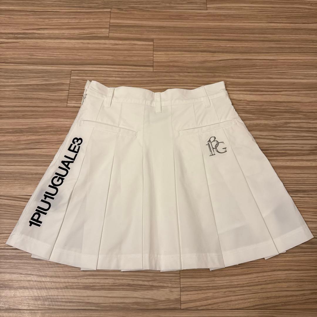 極美品 1piu1uguale3 スカート