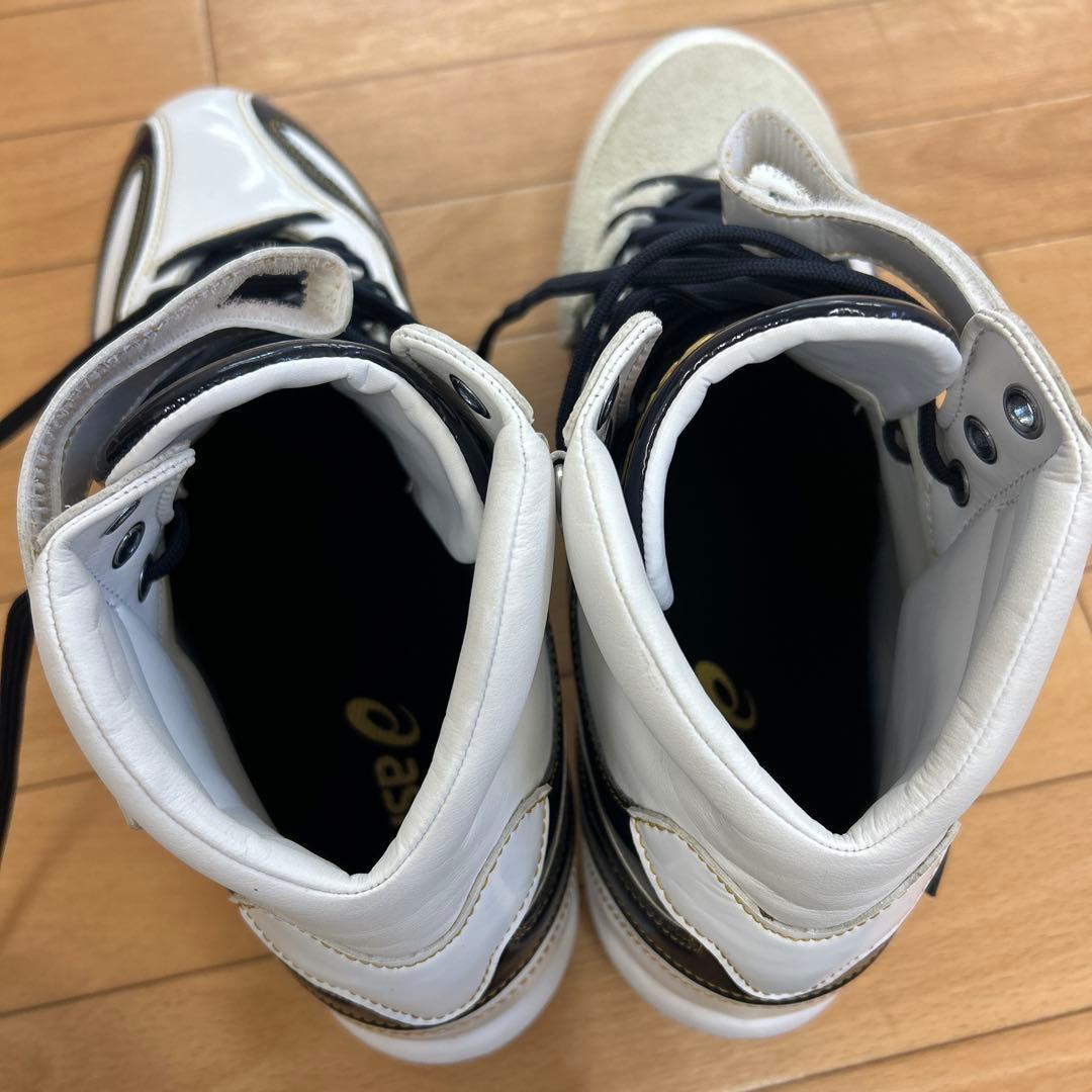 【未使用】asics野球シューズ スパイク　ホワイト/ネイビーブラック