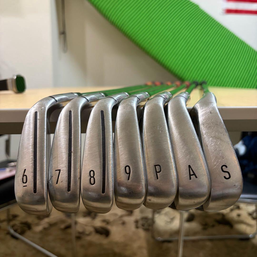 一週間限定価格　テーラーメイドstealthアイアンフルセット(レフティ)