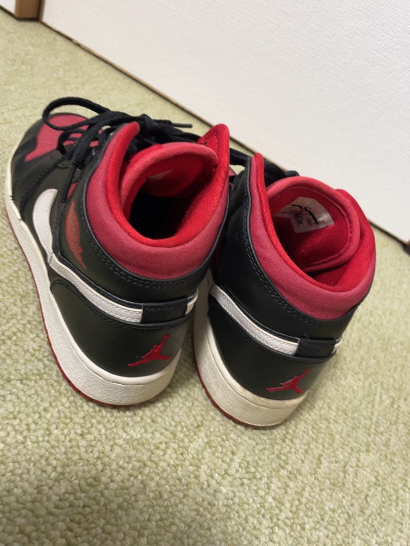 ナイキ　エアジョーダン１　限定カラー　24.5