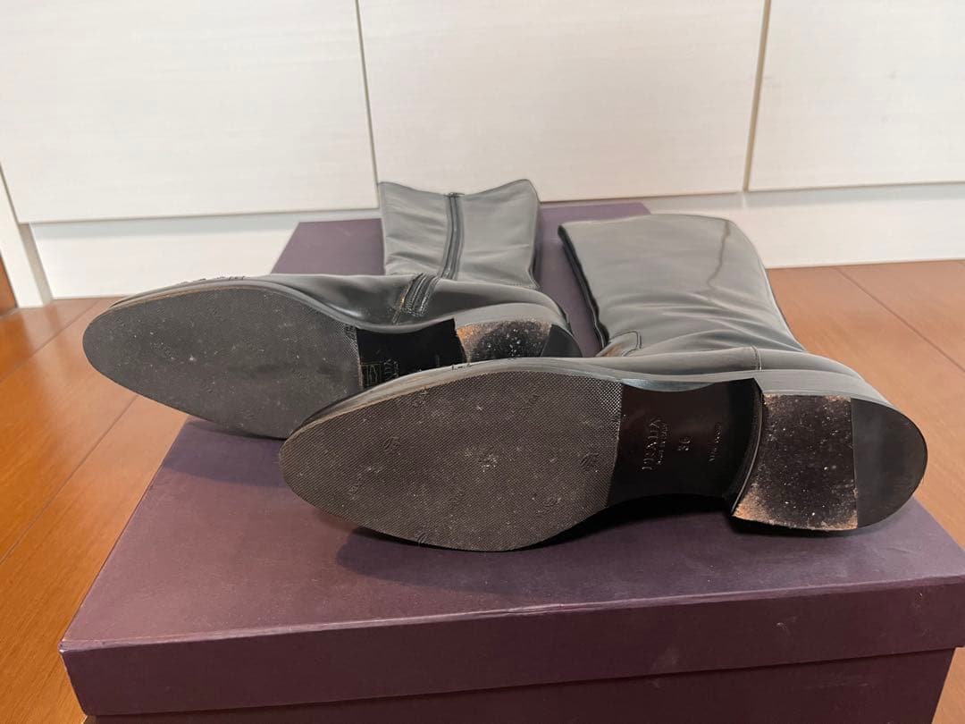 美品　プラダ　ブラックブーツ　ヴィンテージ