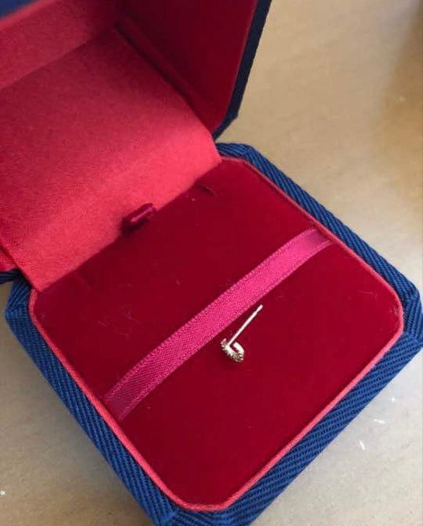 AGETE 三日月　片耳ピアス　 K18