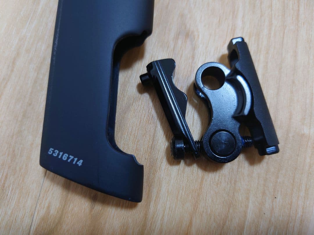 【値下げ】完成車外し トレックMADON Gen8シートポスト　超軽量カーボン