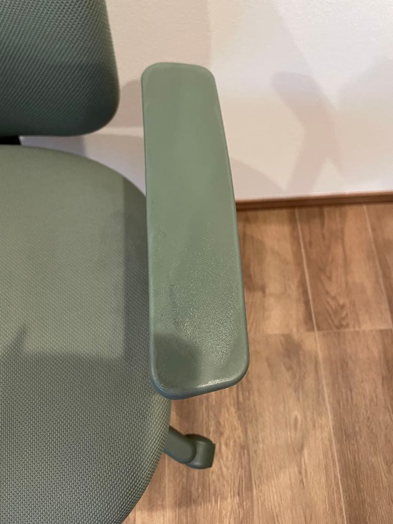 新品！イトーキ　サリダ　グリーン