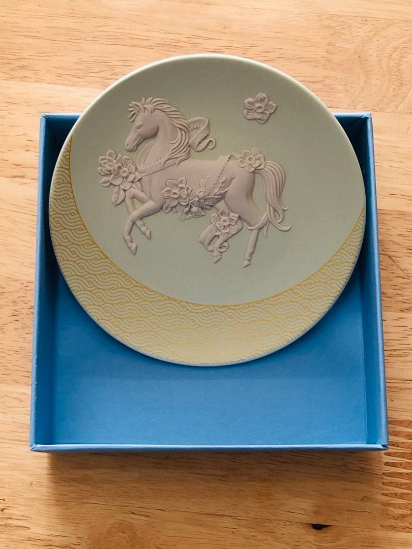  馬　皿　ジャスパーエトトレイ　2026 ウマ