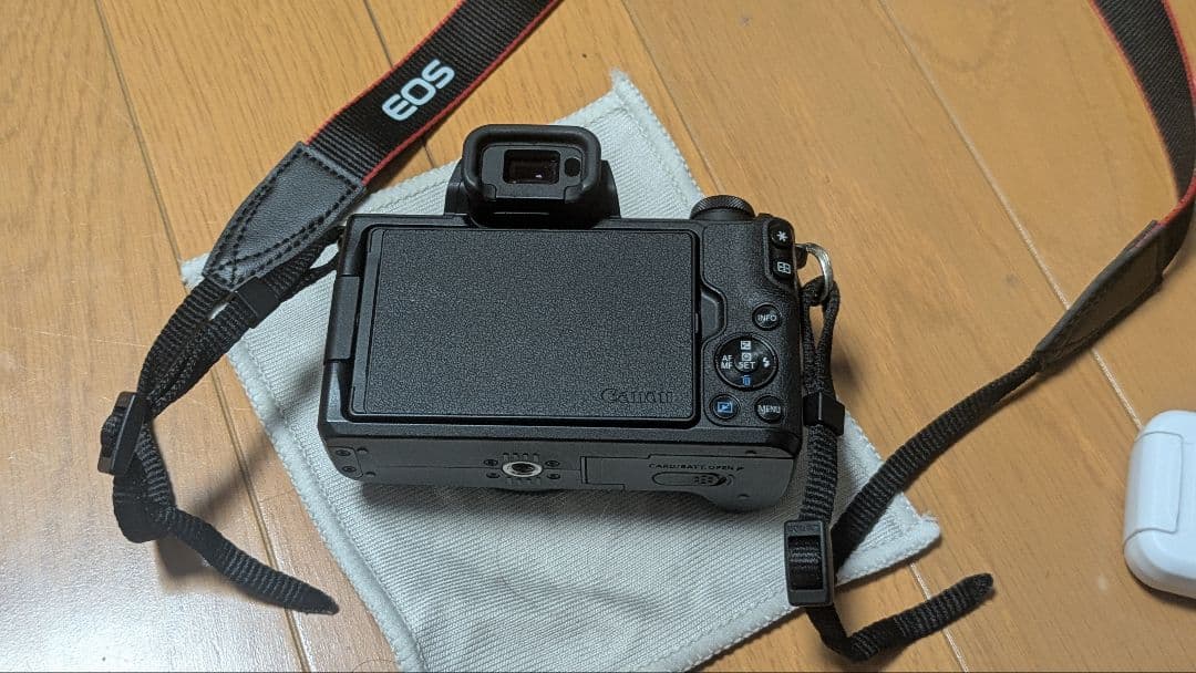 デジタルカメラ Canon EOS KISS M (EOS M50)