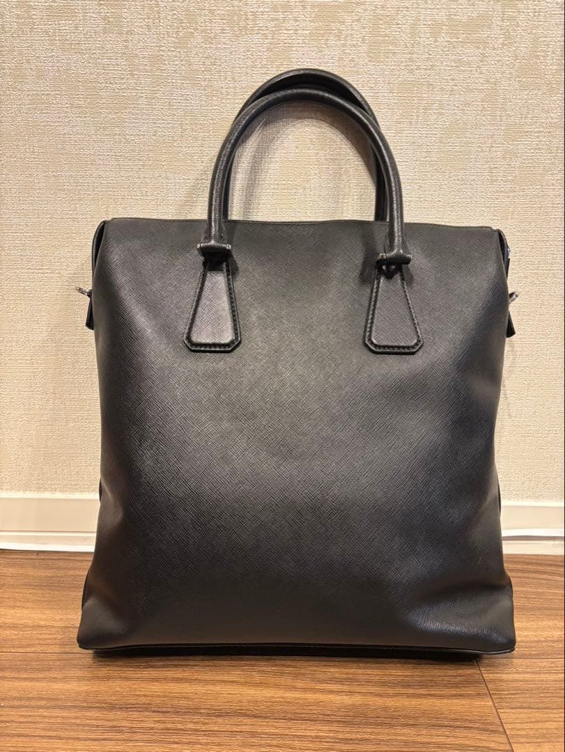 PRADA ビジネスバッグ