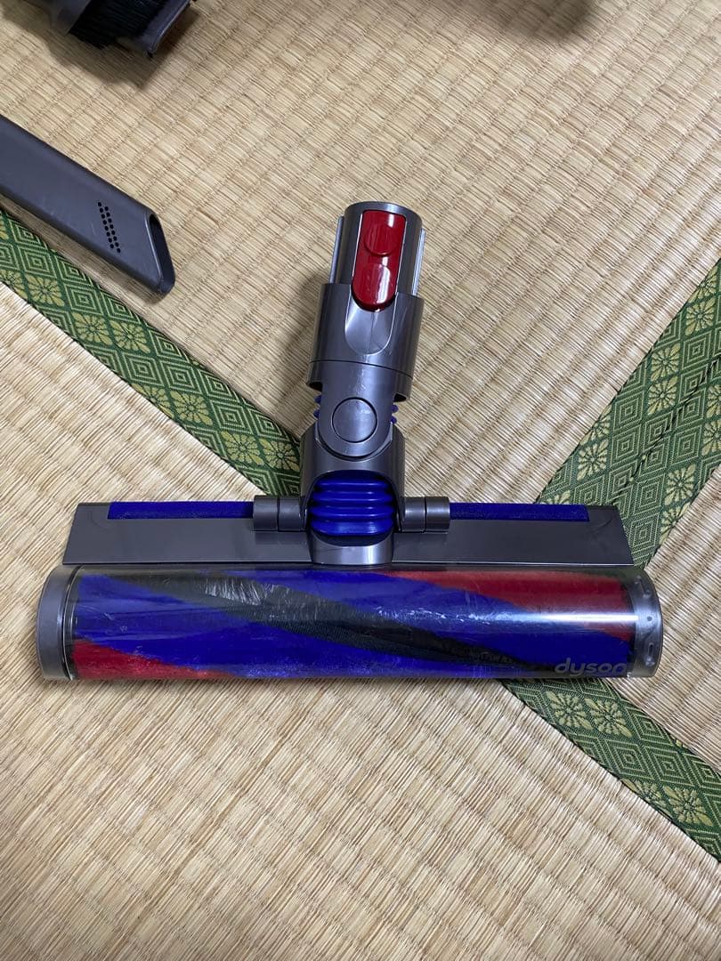 ダイソン dyson Digital Slim fluffy sv18