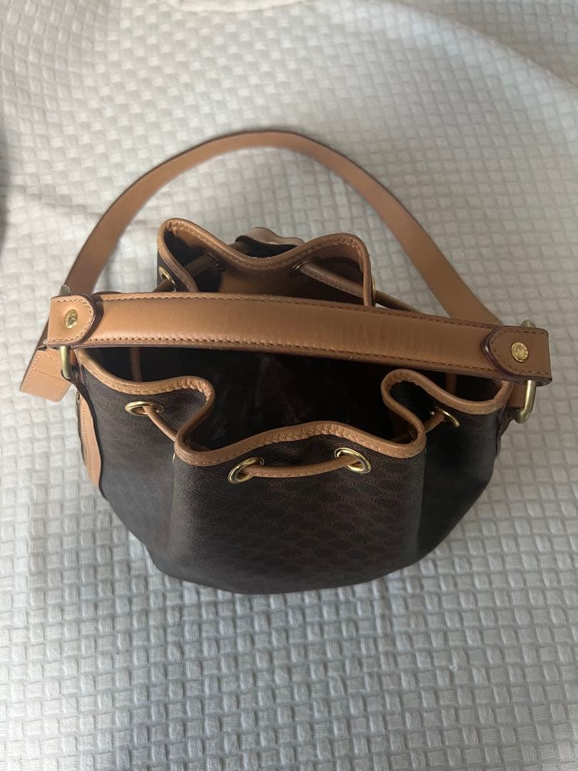 セリーヌのマカダム柄巾着型2WAYバッグ