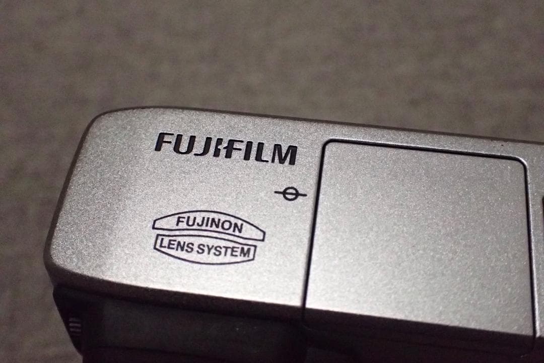 か*ん様 美品■富士フイルム FUJIFILM X-E2 ボディ■ 動作確認済■
