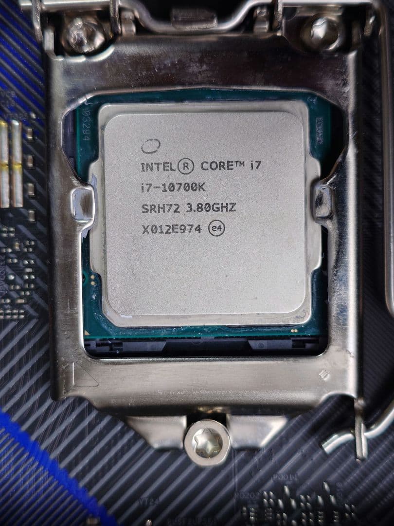 CPU Z490 EXTREME Intel Core i7-10700K 32GB