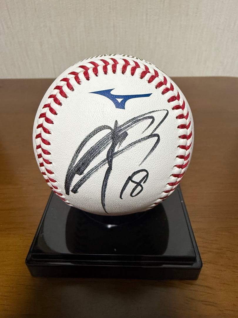 本日特価最終　山本由伸　直筆サインボール